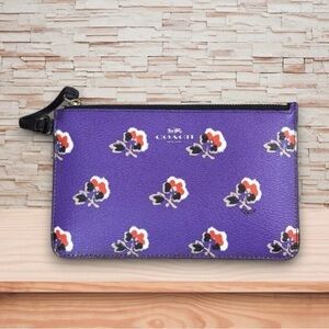 Coach Purple Bramble Rose Floral Wristlet Zipper Pockets F56027 EUC